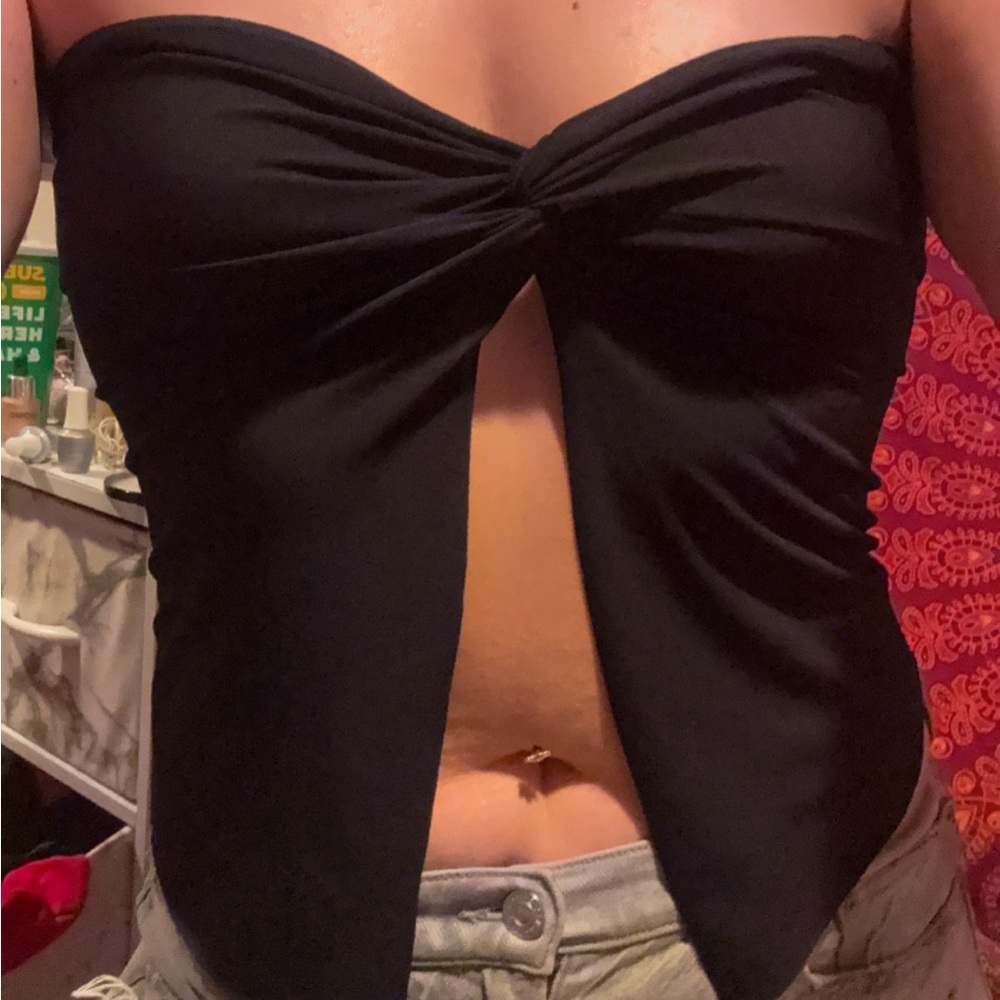 Black Strapless Twist Top